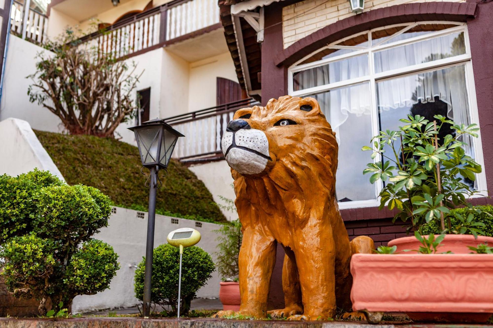 Hotel Leao Da Montanha Campos do Jordao Exterior photo